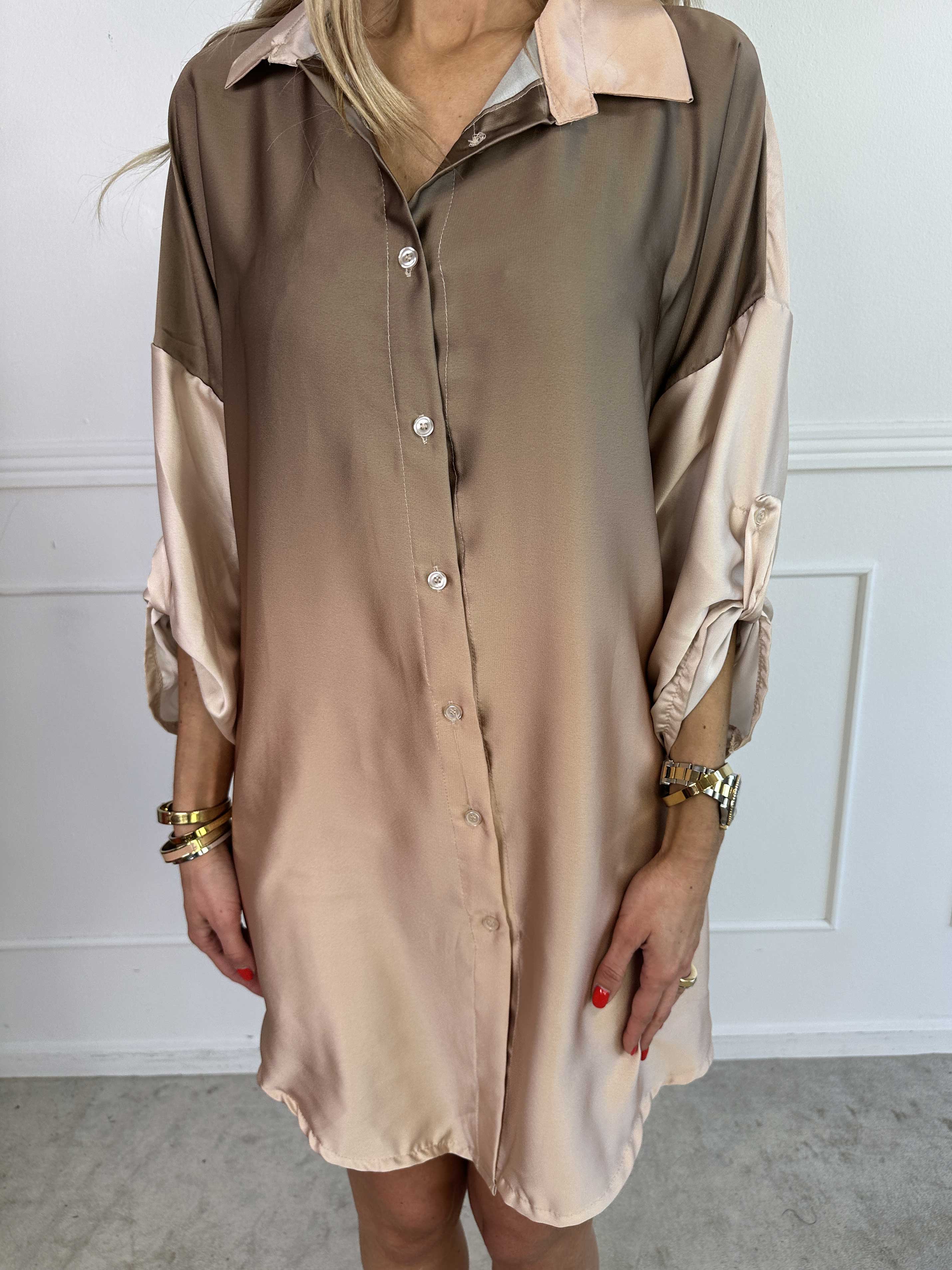 Camilia - Flerfarvet skjortekjole i løs pasform